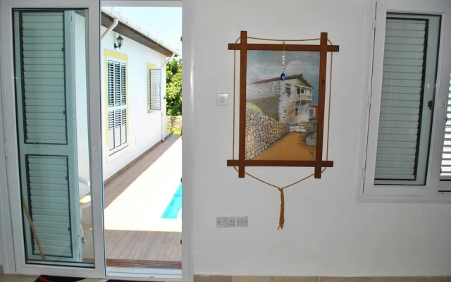 Villa Butterfly by Amy Villas
