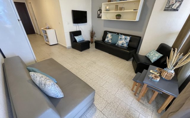 Lovely 1-bed Apartment in Bayrut