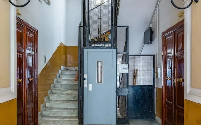 Sunny Panoramic Apartment by Napoliapartments