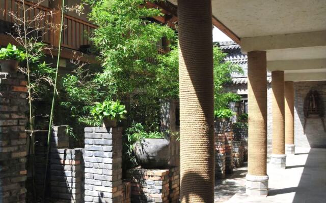 Zuoyouke Theme Hotel