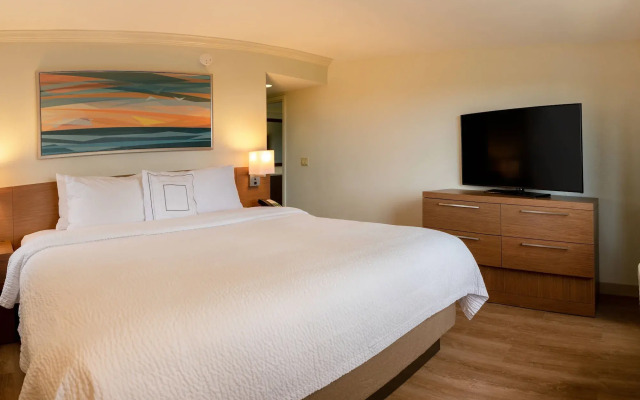 Courtyard by Marriott - Naples