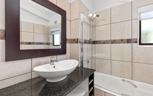 San Lameer Villa Rentals 3122