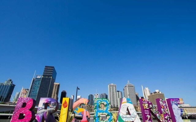 South Brisbane Funky 1 BED Parking Qsb027-18