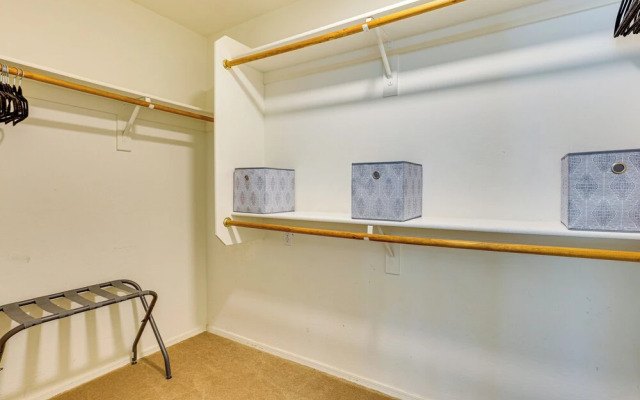 Private Pool & Patio: Home in Surprise!