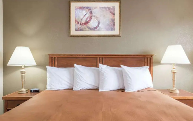 Lancaster Amish Country Travelodge