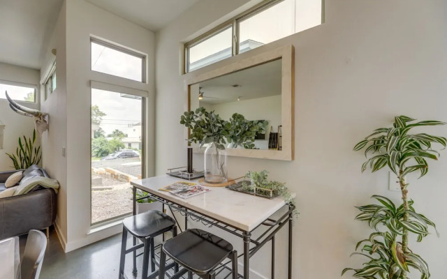 Modern Austin Vacation Rental w/ Covered Patio