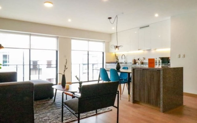 w 2BR Duplex in Miraflores Near Larcomar