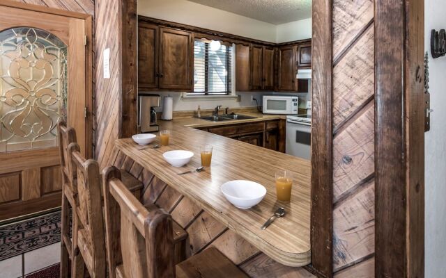 206 Coal Mountain - Three Bedroom Cabin