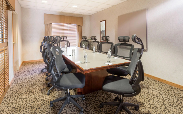 Wingate by Wyndham - Joliet