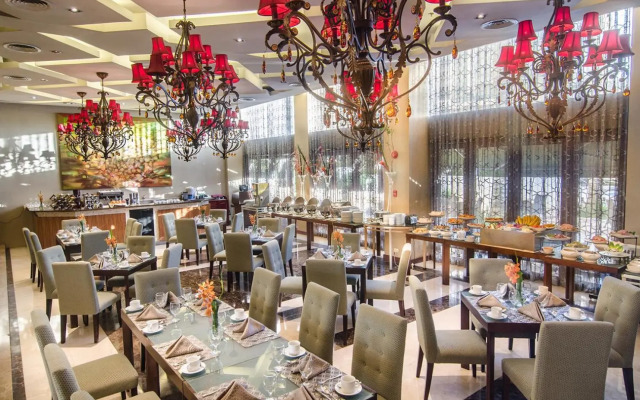 The Avenue Plaza Hotel