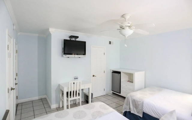 Venice on the Beach Hotel