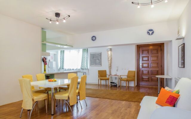Terazije Apartment with Huge Terrace