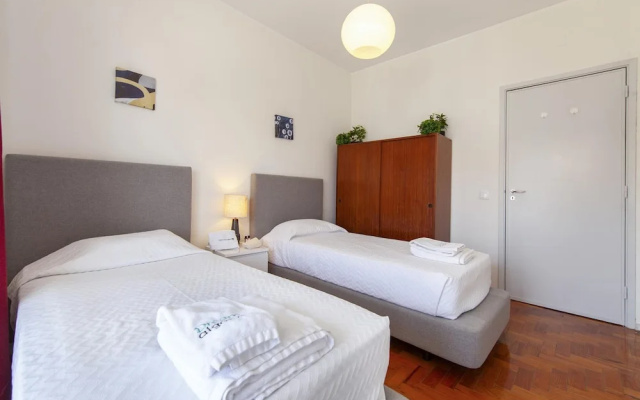 Y 03 - Bedroom 3 in Trindade Sun Guesthouse