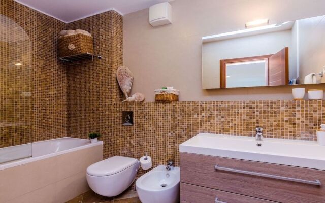 Blue Lagoon Apartment