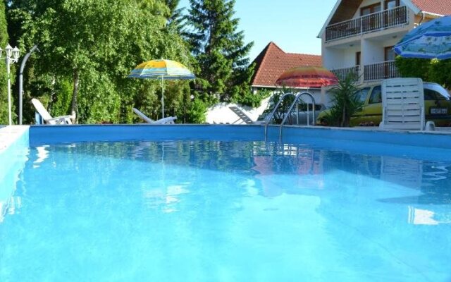 Silatti Panzió-Apartmanház