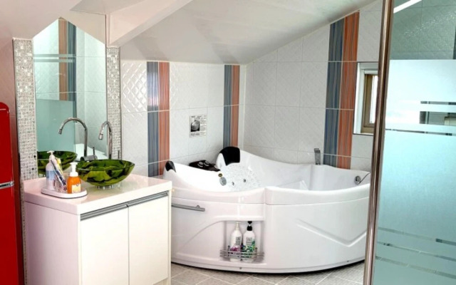 Yangyang Badaae Geolinbeol Pension