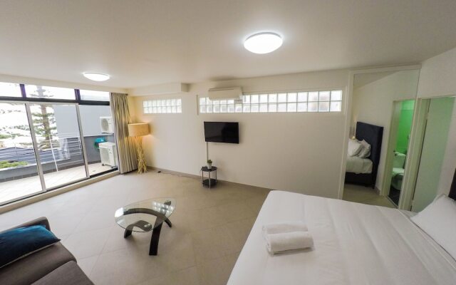 Manly Stay LUX Apartments