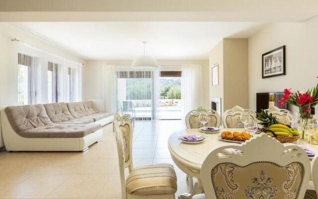 Eudora Luxury Stone Villa