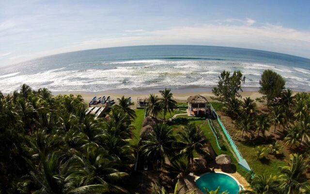 Azul Surf Club