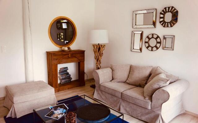 LA MAISON D INÈS - Chambres d Hôtes de Charme -