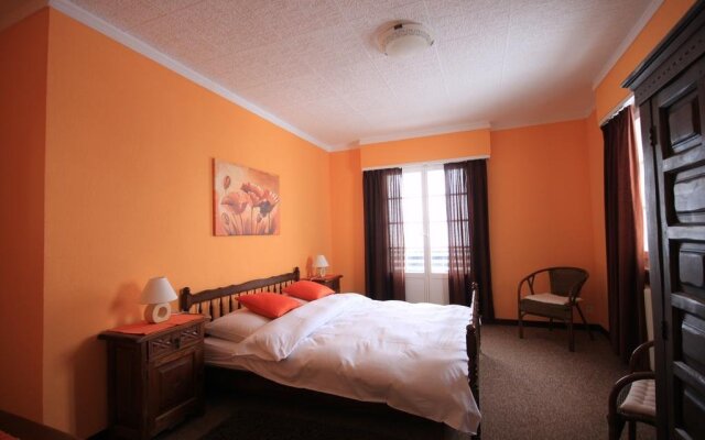 Le Coucou Hotel & Restaurant