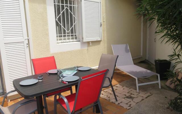 Appartement Sète, 2 pièces, 4 personnes - FR-1-338-392