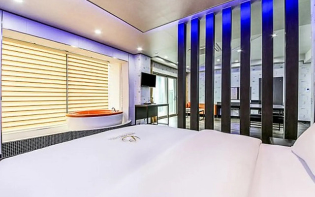 Arirang Hill Hotel & Resort