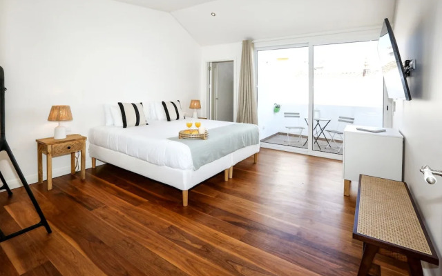 Green Essence Duplex in Faro by Misha s Place