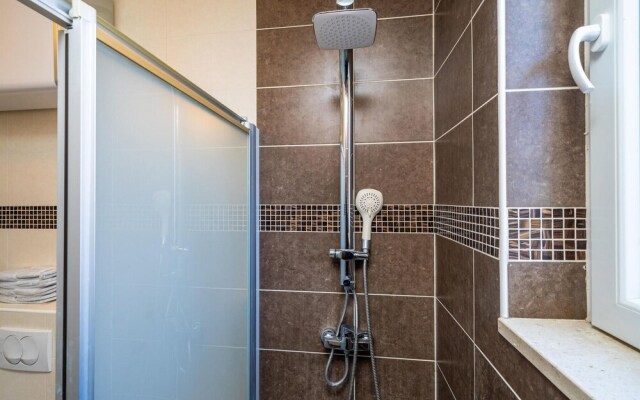 Awesome Apartment in Dubrovnik With 2 Bedrooms and Wifi