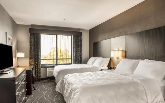 Holiday Inn Hotel & Suites Silicon Valley - Milpitas, an IHG Hotel