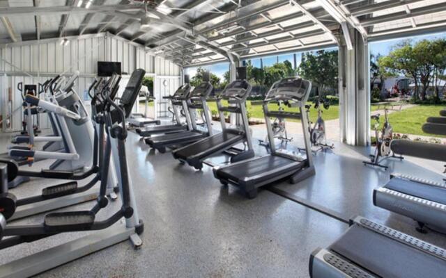 Quiet Kiahuna plantation , New Remodel with AC