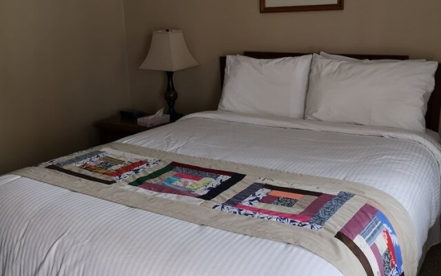 Seaport Inn