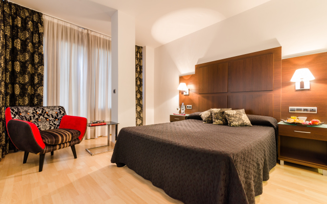 Hotel YIT Conquista de Granada