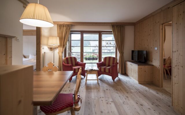 Post Alpina - Family Mountain Chalets