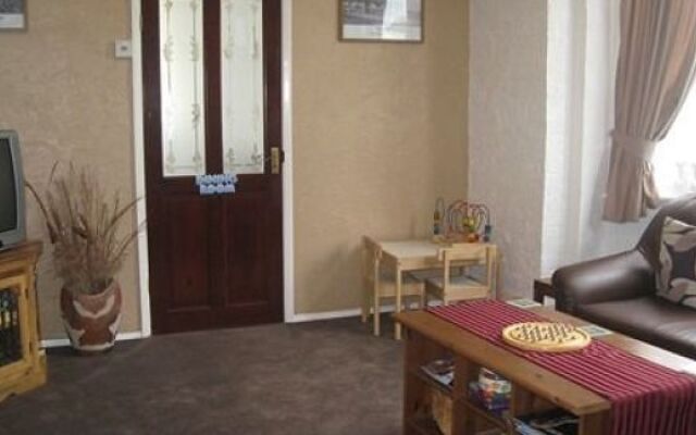 The Chequers Guest House