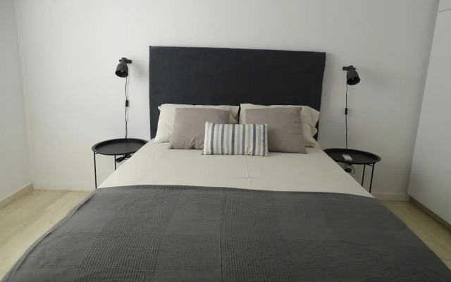 Zeus Bright & New Apartment - 25' walk to the Acropolis