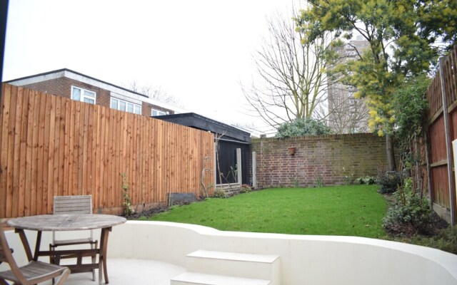 Herne Hill Bright 3 Bedroom House With Private Garden