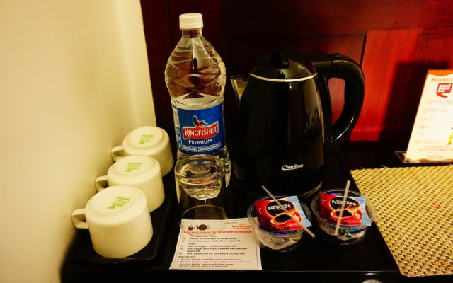 Thayamkery's Royal inn