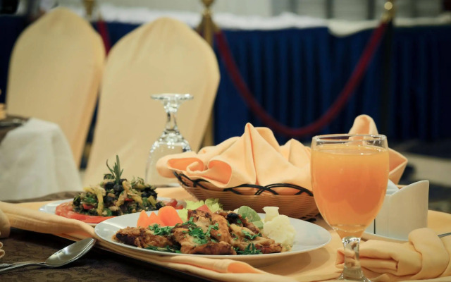 Отель Emaar Al Manar 