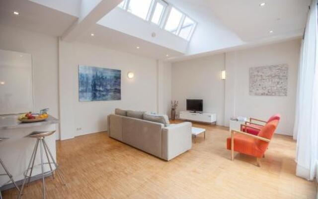 Helmers | Artfulstay