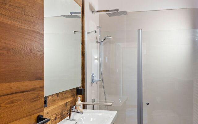 Superb Chalet in Niedernsill with Garden