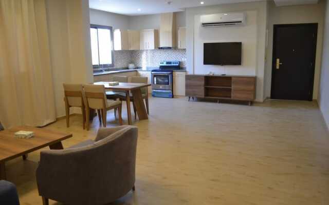 Larissa Suites