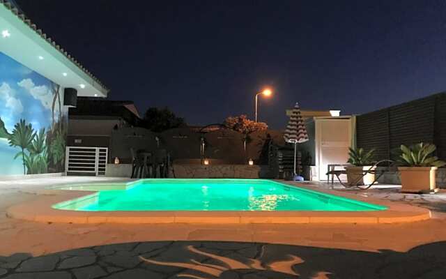 B&B Sun House