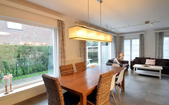 Stille Rust V Modern Villa in De Haan