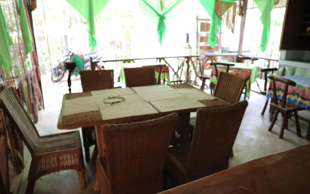 Antonio Village Pension and Cafe