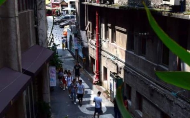 Wu Kong Youth Hostel Yuzhong store