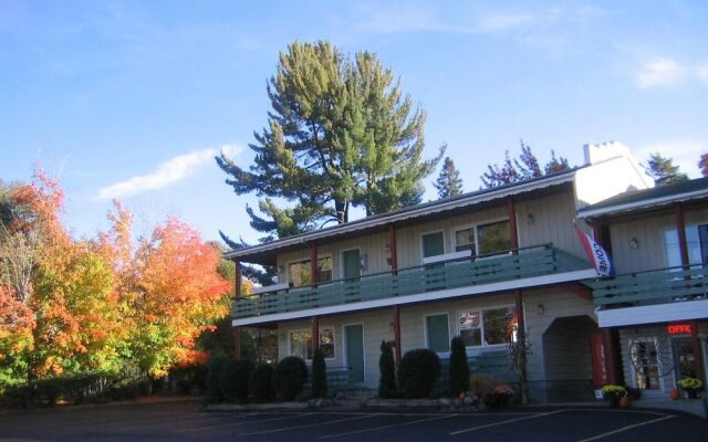 Town And Country Motor Inn