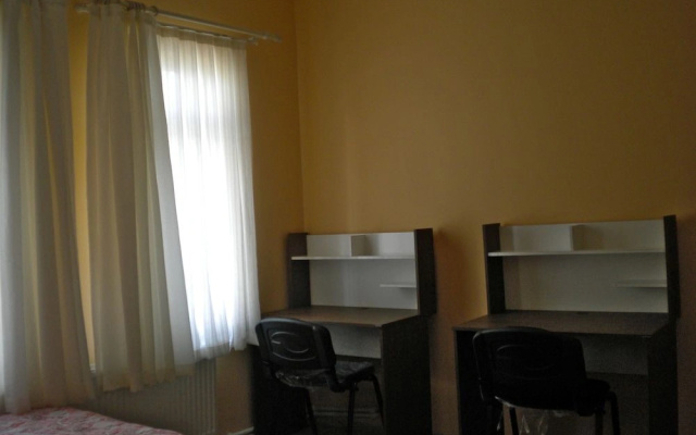 Bahar Hostel