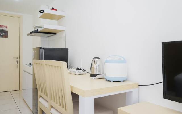 Comfort with Garden View Studio Apartment M-Town Residence