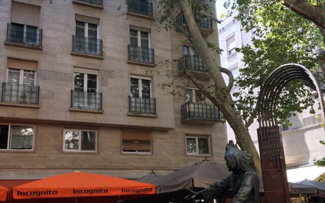 Apartment Liszt Square